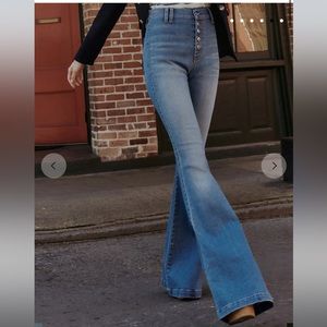 Sheridan Bell Bottom Jean. Size 27. Color - Lakeshore